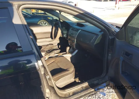 2010 Ford Focus Se z USA, uszkodzony, nr VIN 1FAHP3FN1AW168947